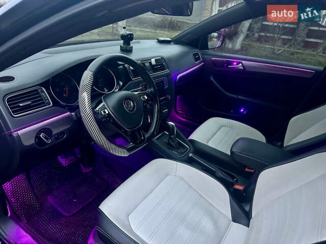 Черный Фольксваген Джетта, объемом двигателя 1.8 л и пробегом 90 тыс. км за 11500 $, фото 11 на Automoto.ua