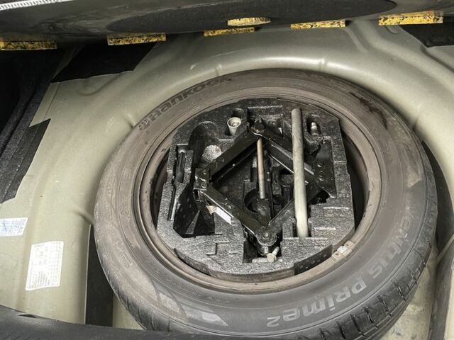 Черный Фольксваген Джетта, объемом двигателя 1.6 л и пробегом 175 тыс. км за 10777 $, фото 20 на Automoto.ua