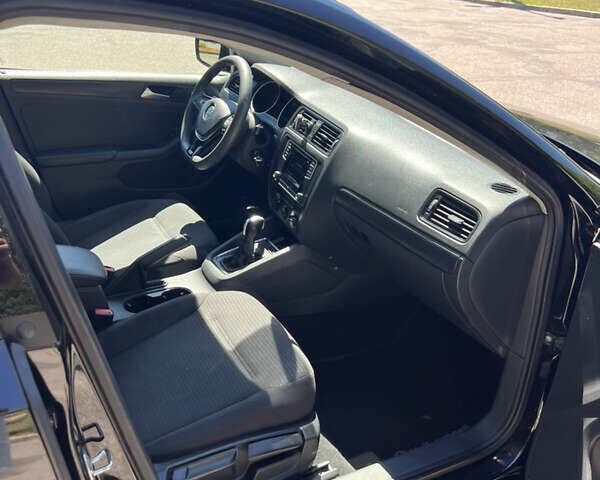 Черный Фольксваген Джетта, объемом двигателя 1.39 л и пробегом 150 тыс. км за 8500 $, фото 12 на Automoto.ua