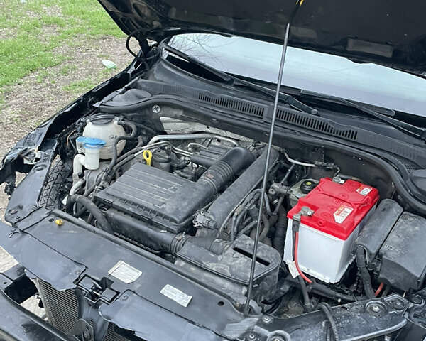 Чорний Фольксваген Джетта, об'ємом двигуна 1.4 л та пробігом 149 тис. км за 4000 $, фото 6 на Automoto.ua