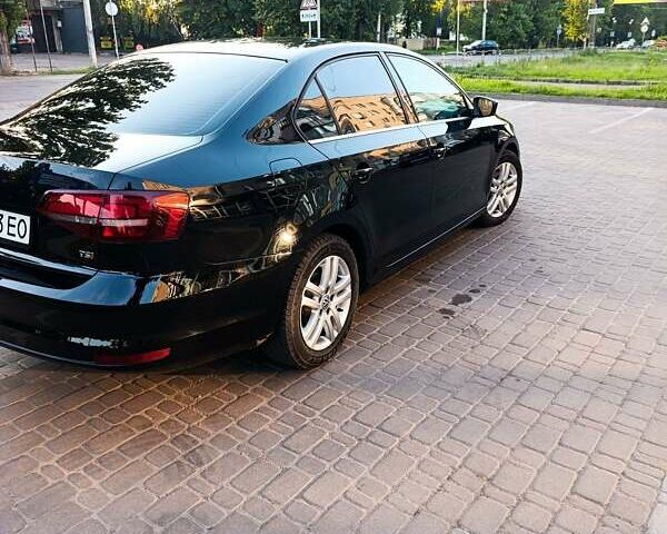 Черный Фольксваген Джетта, объемом двигателя 1.4 л и пробегом 68 тыс. км за 12500 $, фото 3 на Automoto.ua