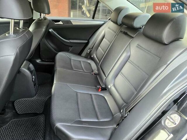 Черный Фольксваген Джетта, объемом двигателя 1.4 л и пробегом 126 тыс. км за 8900 $, фото 22 на Automoto.ua