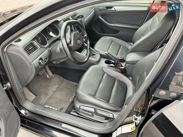 Фольксваген Джетта 2017 в Днепре (Днепропетровске) на Automoto.ua Черный Фольксваген Джетта, объемом двигателя 1.4 л и пробегом 125 тыс. км за 13000 $, фото 11 на Automoto.ua