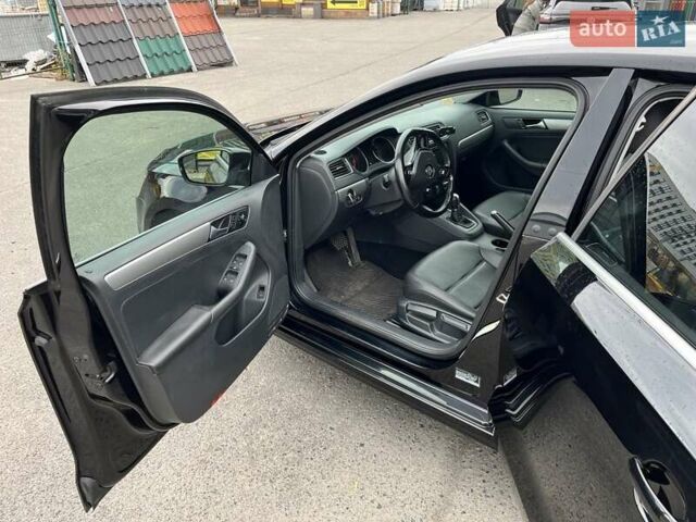 Фольксваген Джетта 2017 в Днепре (Днепропетровске) на Automoto.ua Черный Фольксваген Джетта, объемом двигателя 1.4 л и пробегом 125 тыс. км за 13000 $, фото 10 на Automoto.ua