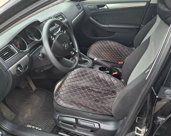 Черный Фольксваген Джетта, объемом двигателя 1.4 л и пробегом 116 тыс. км за 11500 $, фото 5 на Automoto.ua