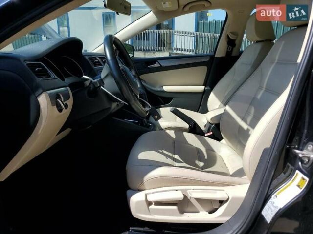 Фольксваген Джетта 2017 в Запорожье на Automoto.ua Черный Фольксваген Джетта, объемом двигателя 1.4 л и пробегом 133 тыс. км за 1900 $, фото 6 на Automoto.ua