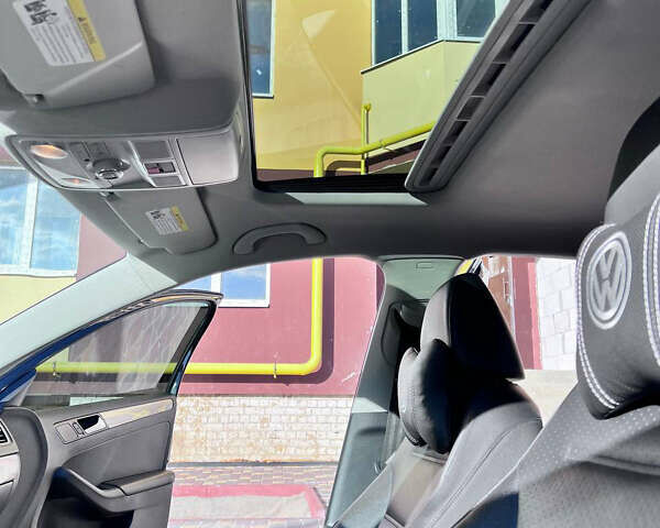 Черный Фольксваген Джетта, объемом двигателя 1.4 л и пробегом 156 тыс. км за 10500 $, фото 7 на Automoto.ua