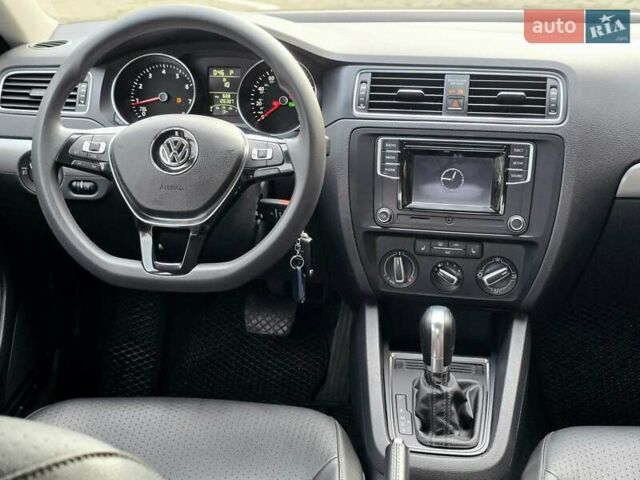 Черный Фольксваген Джетта, объемом двигателя 1.4 л и пробегом 126 тыс. км за 8900 $, фото 27 на Automoto.ua