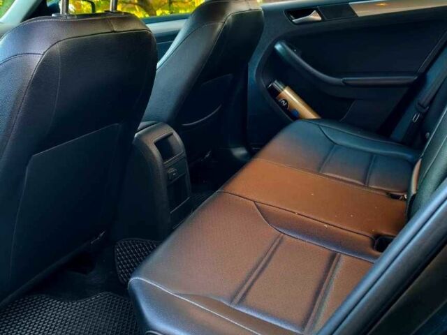 Фольксваген Джетта 2017 в Харькове на Automoto.ua Черный Фольксваген Джетта, объемом двигателя 1.4 л и пробегом 126 тыс. км за 9800 $, фото 4 на Automoto.ua