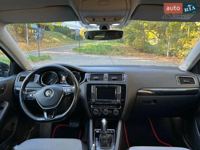 Черный Фольксваген Джетта, объемом двигателя 1.8 л и пробегом 115 тыс. км за 8500 $, фото 5 на Automoto.ua