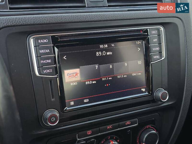 Чорний Фольксваген Джетта, об'ємом двигуна 1.97 л та пробігом 239 тис. км за 10999 $, фото 26 на Automoto.ua