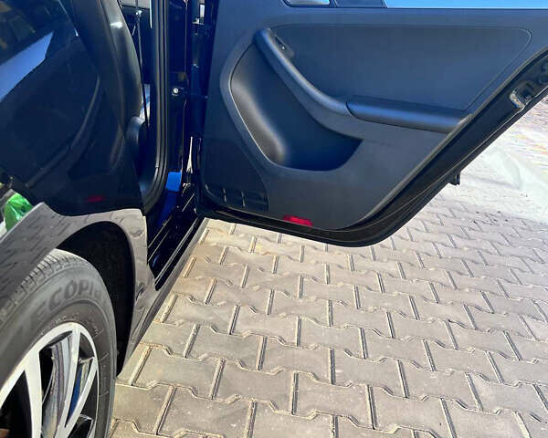 Черный Фольксваген Джетта, объемом двигателя 1.4 л и пробегом 156 тыс. км за 10500 $, фото 11 на Automoto.ua