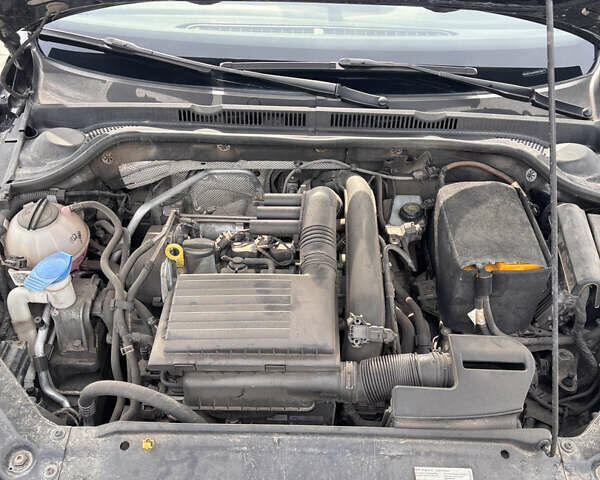 Черный Фольксваген Джетта, объемом двигателя 1.4 л и пробегом 66 тыс. км за 9900 $, фото 19 на Automoto.ua