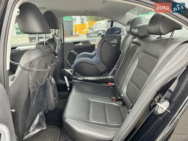 Фольксваген Джетта 2017 в Днепре (Днепропетровске) на Automoto.ua Черный Фольксваген Джетта, объемом двигателя 1.4 л и пробегом 125 тыс. км за 13000 $, фото 17 на Automoto.ua