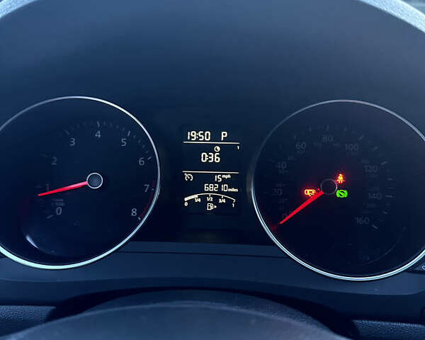 Черный Фольксваген Джетта, объемом двигателя 1.4 л и пробегом 105 тыс. км за 9500 $, фото 7 на Automoto.ua