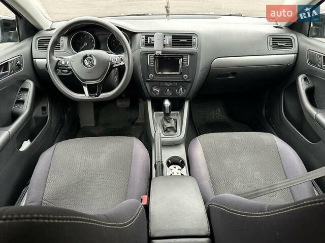 Черный Фольксваген Джетта, объемом двигателя 1.4 л и пробегом 175 тыс. км за 8999 $, фото 23 на Automoto.ua