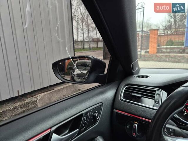Чорний Фольксваген Джетта, об'ємом двигуна 2 л та пробігом 140 тис. км за 13000 $, фото 23 на Automoto.ua