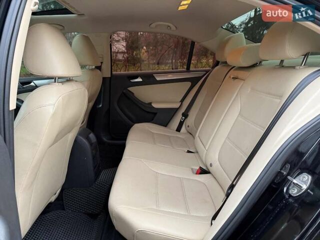 Черный Фольксваген Джетта, объемом двигателя 1.4 л и пробегом 160 тыс. км за 11990 $, фото 15 на Automoto.ua