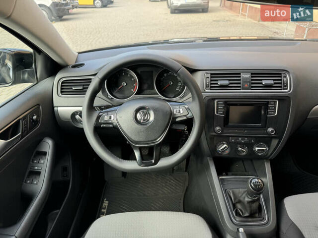 Черный Фольксваген Джетта, объемом двигателя 1.4 л и пробегом 175 тыс. км за 9550 $, фото 26 на Automoto.ua