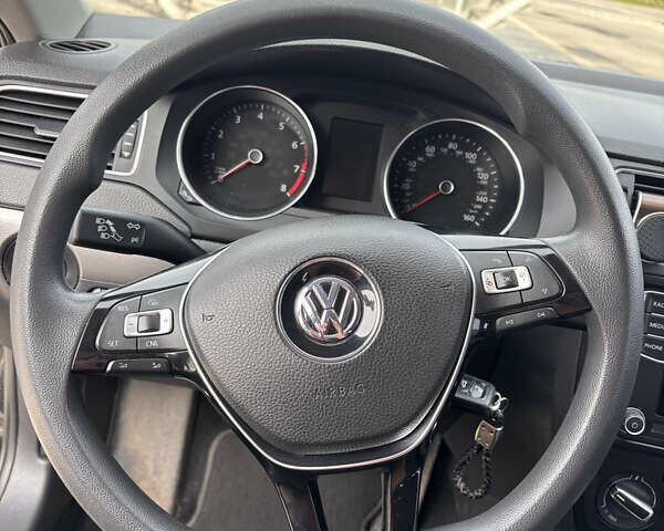 Черный Фольксваген Джетта, объемом двигателя 1.4 л и пробегом 66 тыс. км за 9900 $, фото 4 на Automoto.ua