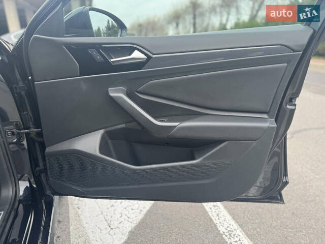 Чорний Фольксваген Джетта, об'ємом двигуна 1.98 л та пробігом 79 тис. км за 16699 $, фото 35 на Automoto.ua