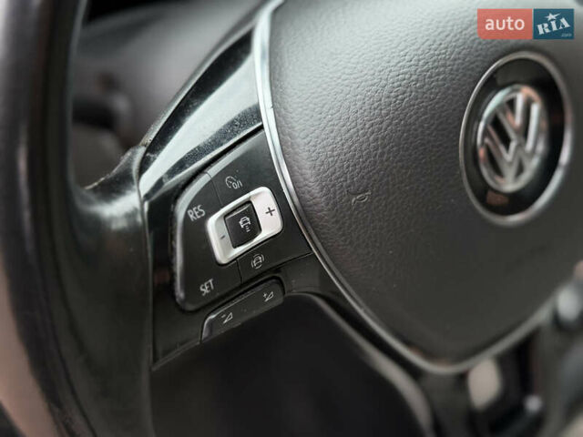Черный Фольксваген Джетта, объемом двигателя 1.4 л и пробегом 177 тыс. км за 13500 $, фото 34 на Automoto.ua