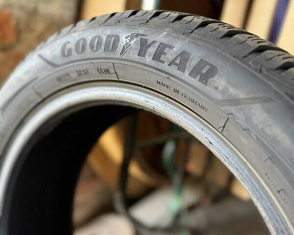 Черный Фольксваген Джетта, объемом двигателя 1.4 л и пробегом 155 тыс. км за 15350 $, фото 6 на Automoto.ua