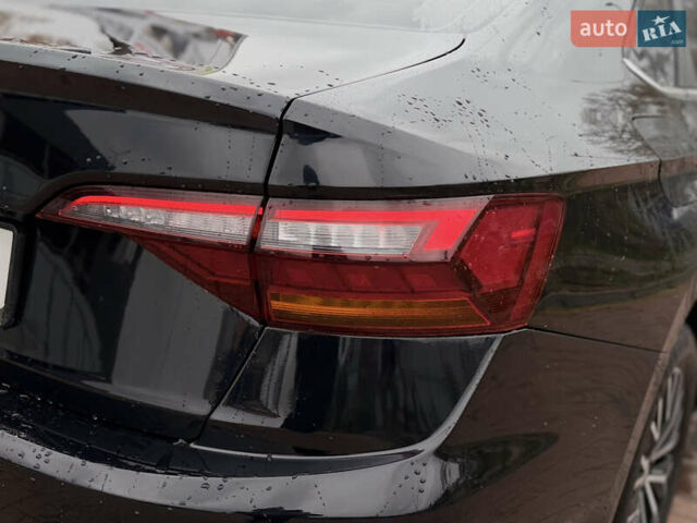 Черный Фольксваген Джетта, объемом двигателя 1.4 л и пробегом 177 тыс. км за 13500 $, фото 15 на Automoto.ua