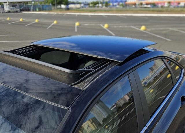 Чорний Фольксваген Джетта, об'ємом двигуна 1.4 л та пробігом 160 тис. км за 18500 $, фото 14 на Automoto.ua