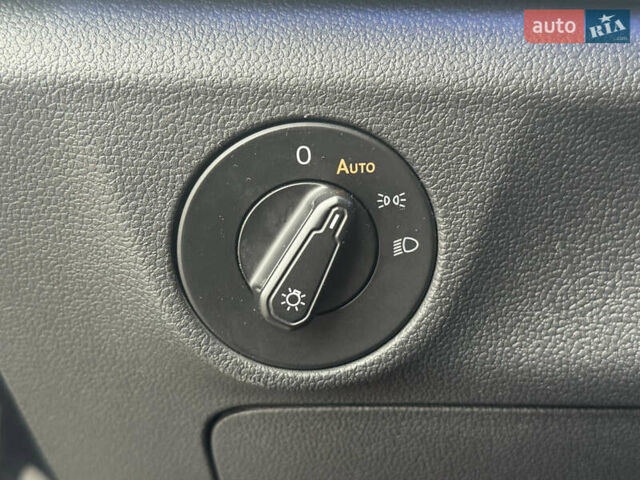 Чорний Фольксваген Джетта, об'ємом двигуна 1.98 л та пробігом 79 тис. км за 16699 $, фото 16 на Automoto.ua