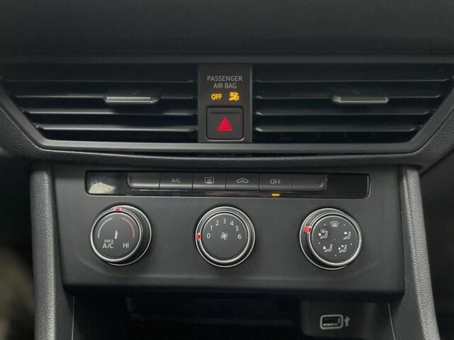 Черный Фольксваген Джетта, объемом двигателя 1.4 л и пробегом 232 тыс. км за 12500 $, фото 12 на Automoto.ua