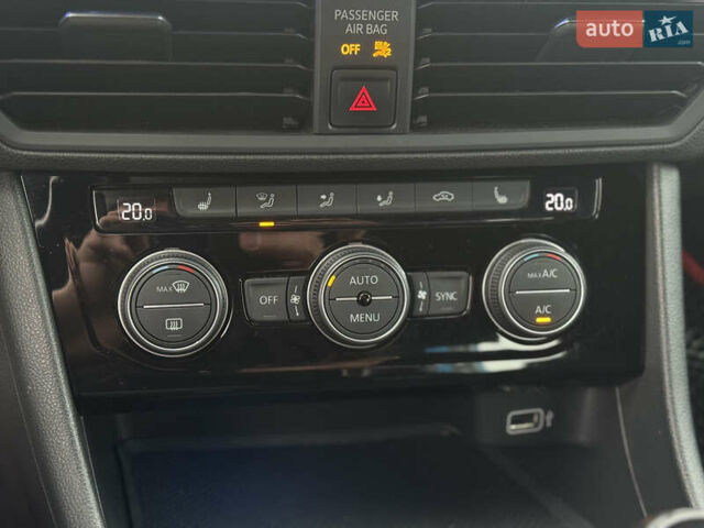 Чорний Фольксваген Джетта, об'ємом двигуна 1.98 л та пробігом 79 тис. км за 16699 $, фото 23 на Automoto.ua