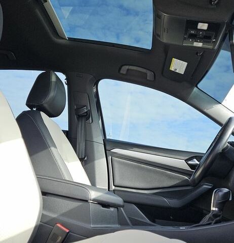 Чорний Фольксваген Джетта, об'ємом двигуна 1.4 л та пробігом 160 тис. км за 18500 $, фото 17 на Automoto.ua