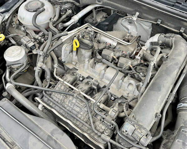 Черный Фольксваген Джетта, объемом двигателя 1.4 л и пробегом 155 тыс. км за 15350 $, фото 1 на Automoto.ua