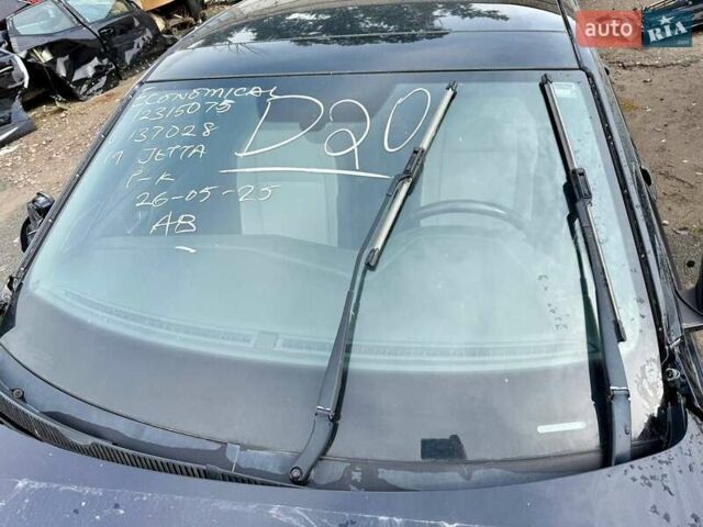 Черный Фольксваген Джетта, объемом двигателя 1.4 л и пробегом 149 тыс. км за 7700 $, фото 7 на Automoto.ua