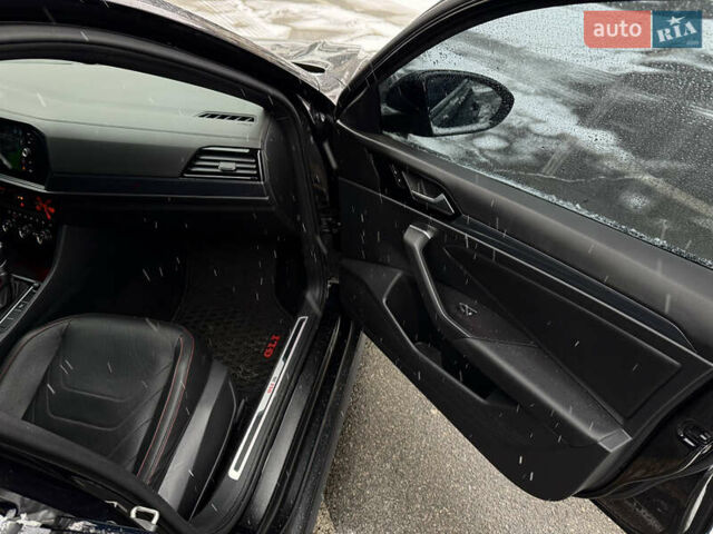 Черный Фольксваген Джетта, объемом двигателя 1.98 л и пробегом 110 тыс. км за 20900 $, фото 15 на Automoto.ua