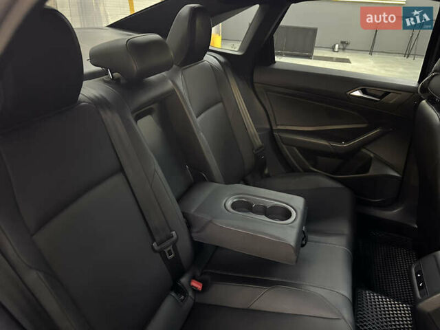 Чорний Фольксваген Джетта, об'ємом двигуна 1.4 л та пробігом 108 тис. км за 16000 $, фото 26 на Automoto.ua