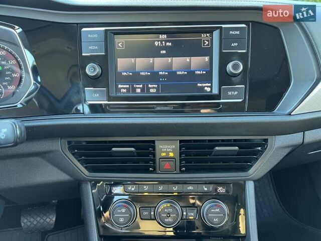 Черный Фольксваген Джетта, объемом двигателя 1.4 л и пробегом 180 тыс. км за 13890 $, фото 19 на Automoto.ua