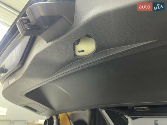 Чорний Фольксваген Джетта, об'ємом двигуна 1.4 л та пробігом 108 тис. км за 16000 $, фото 32 на Automoto.ua