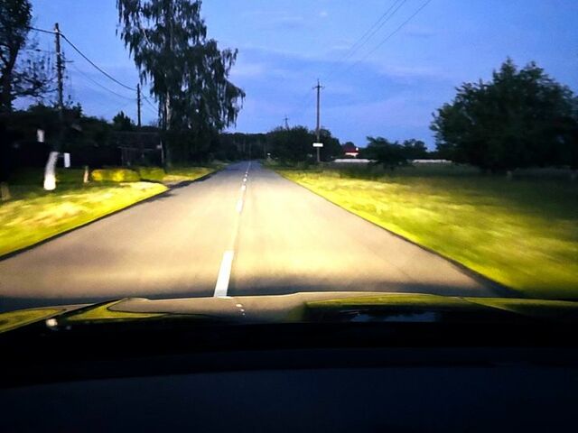 Черный Фольксваген Джетта, объемом двигателя 1.4 л и пробегом 102 тыс. км за 16888 $, фото 4 на Automoto.ua