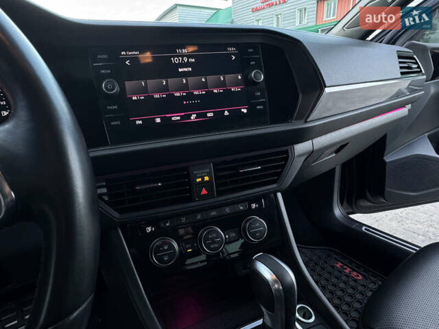 Фольксваген Джетта 2020 у Ковель на Automoto.ua Чорний Фольксваген Джетта, об'ємом двигуна 1.98 л та пробігом 156 тис. км за 17950 $, фото 61 на Automoto.ua