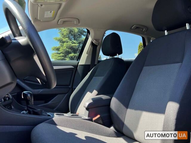 Черный Фольксваген Джетта, объемом двигателя 1.4 л и пробегом 67 тыс. км за 17200 $, фото 11 на Automoto.ua