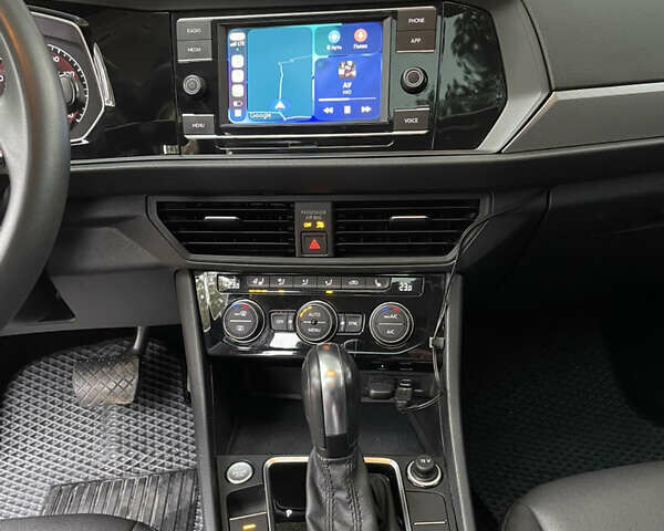 Черный Фольксваген Джетта, объемом двигателя 1.4 л и пробегом 42 тыс. км за 18500 $, фото 8 на Automoto.ua