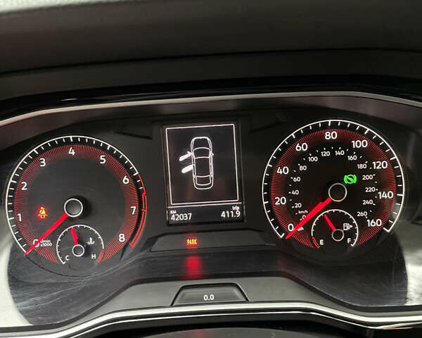 Черный Фольксваген Джетта, объемом двигателя 1.4 л и пробегом 42 тыс. км за 18500 $, фото 9 на Automoto.ua