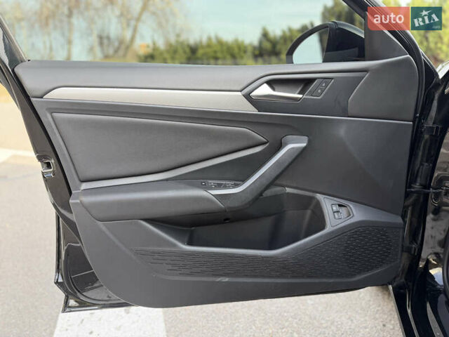 Чорний Фольксваген Джетта, об'ємом двигуна 1.4 л та пробігом 48 тис. км за 13499 $, фото 7 на Automoto.ua