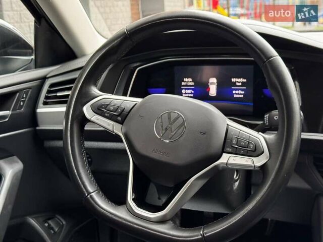 Черный Фольксваген Джетта, объемом двигателя 1.5 л и пробегом 181 тыс. км за 18500 $, фото 56 на Automoto.ua