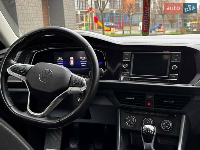 Черный Фольксваген Джетта, объемом двигателя 1.5 л и пробегом 181 тыс. км за 18500 $, фото 52 на Automoto.ua