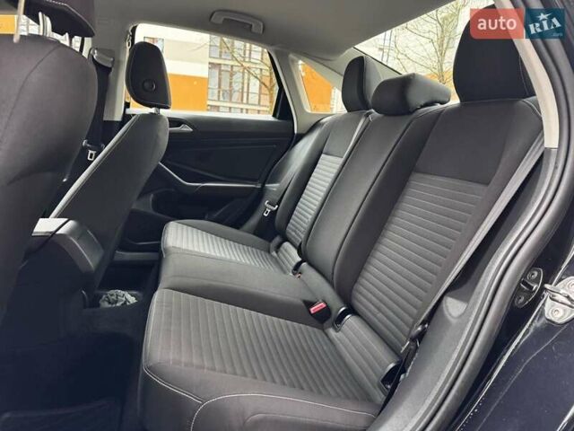 Черный Фольксваген Джетта, объемом двигателя 1.5 л и пробегом 181 тыс. км за 18500 $, фото 49 на Automoto.ua