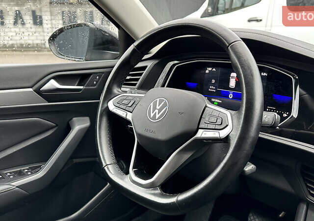 Черный Фольксваген Джетта, объемом двигателя 1.5 л и пробегом 130 тыс. км за 16900 $, фото 15 на Automoto.ua