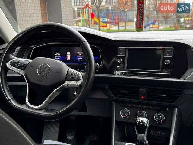 Черный Фольксваген Джетта, объемом двигателя 1.5 л и пробегом 181 тыс. км за 18500 $, фото 54 на Automoto.ua